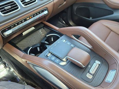 Certified 2024 Mercedes-Benz GLS 450 4MATIC image 11