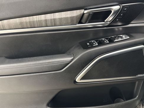 Used 2023 Kia Telluride SX X-Line image 11