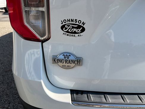 Used 2023 Ford Explorer King Ranch w/ Technology Package AWD/4WD image 5