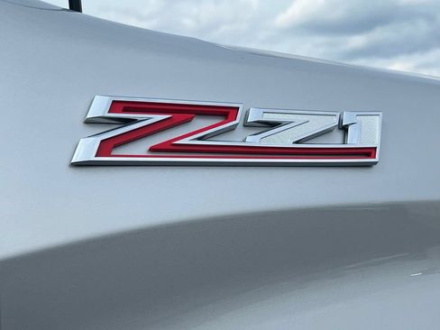Used 2022 Chevrolet Silverado 1500 LT Trail Boss AWD/4WD image 16