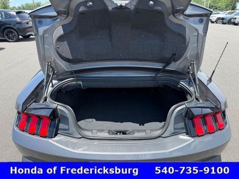 Used 2025 Ford Mustang Premium RWD image 10
