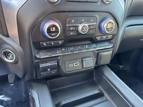 Used 2021 GMC Sierra 1500 SLT image 28