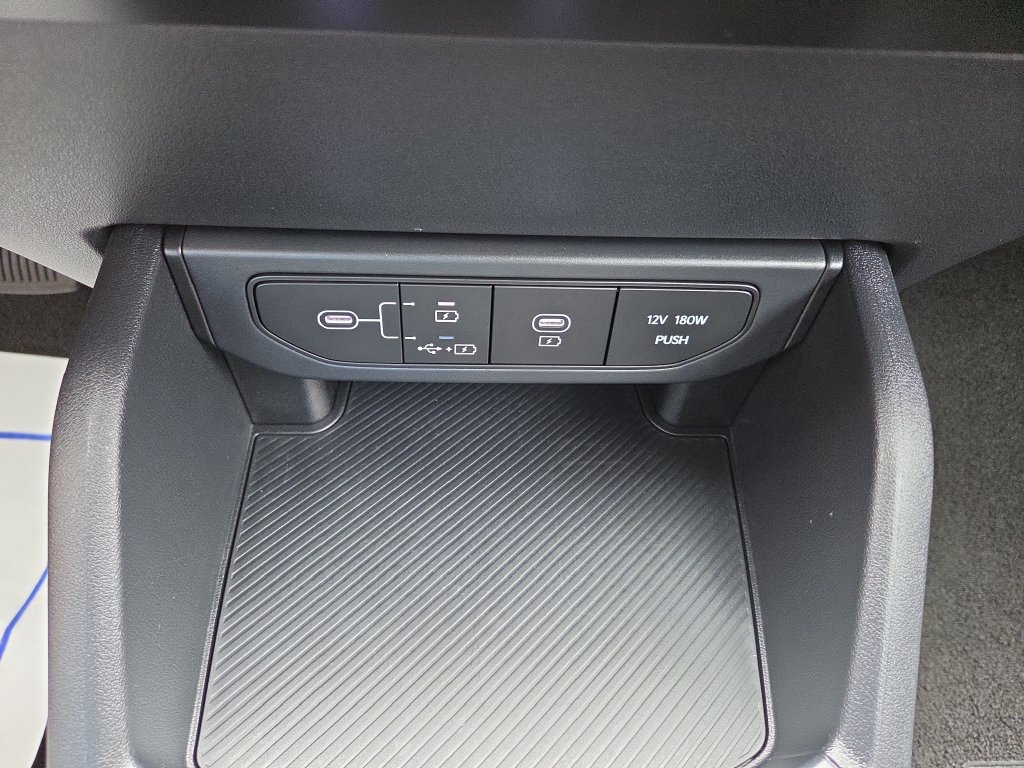 Used 2026 Kia K4 FWD image 25