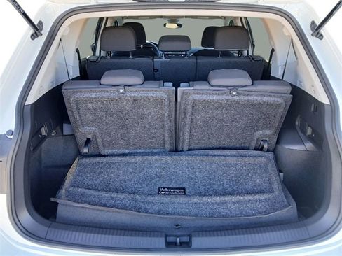 Used 2024 Volkswagen Tiguan S image 38