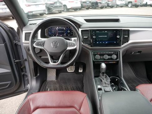 Certified 2023 Volkswagen Atlas Cross Sport SEL Premium R-Line image 21