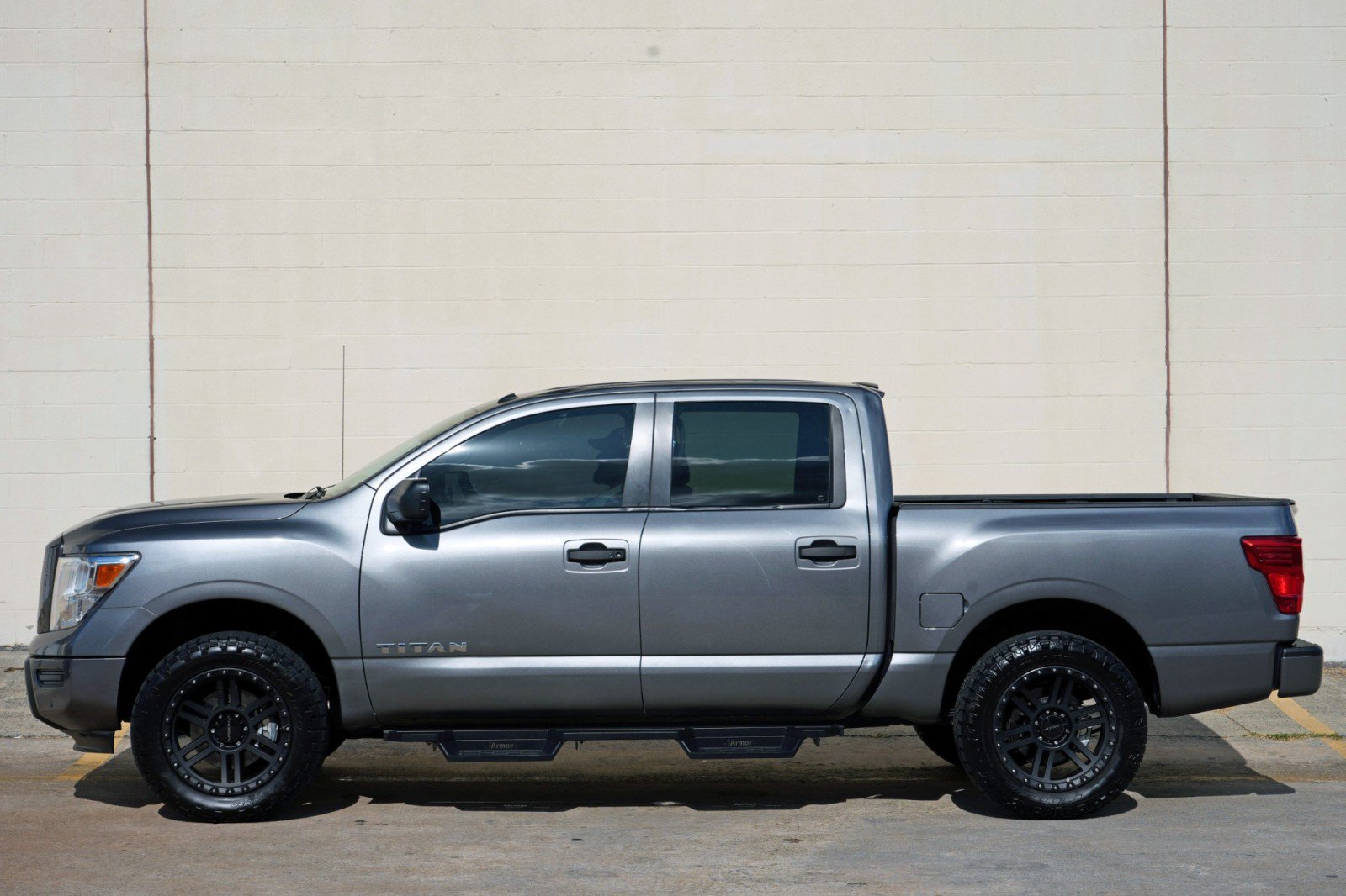 Used 2021 Nissan Titan SV w/ SV Convenience Package AWD/4WD image 44
