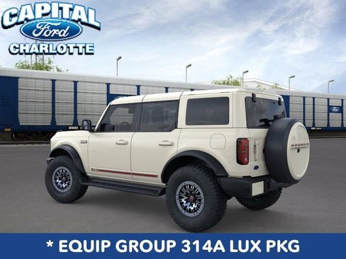 New 2026 Ford Bronco Outer Banks w/ Sasquatch Package AWD/4WD image 5