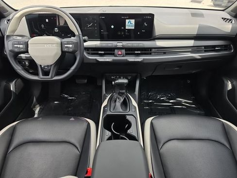 Used 2025 Kia K4 GT-Line w/ GT-Line Premium Package FWD image 8