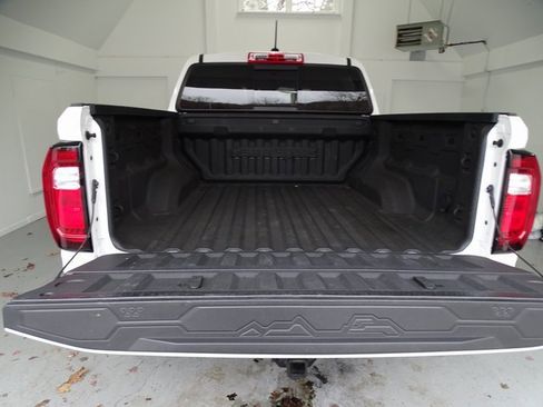 Certified 2024 GMC Canyon AT4X image 19