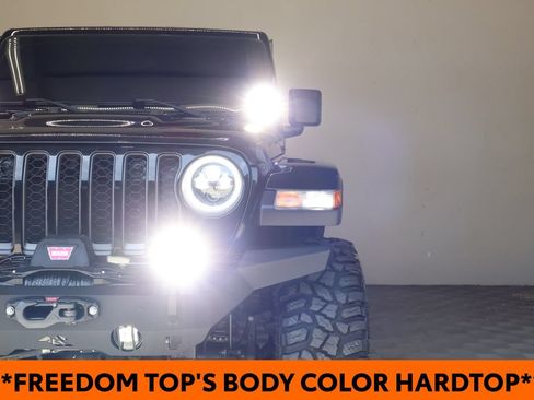 Used 2021 Jeep Gladiator Rubicon AWD/4WD image 5