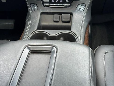 Used 2018 Chevrolet Tahoe LT AWD/4WD image 14