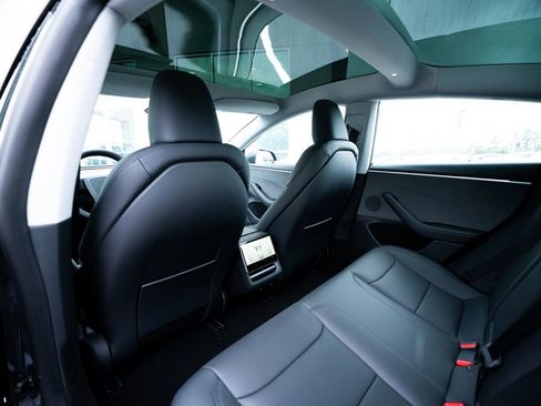 Used 2026 Tesla Model 3 RWD image 38