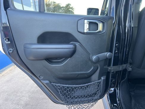 Used 2021 Jeep Wrangler Unlimited Sport image 20