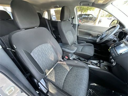 Used 2023 Mitsubishi Outlander Sport ES image 28