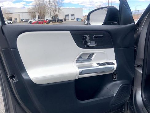 Used 2023 Mercedes-Benz GLB 250 4MATIC image 22