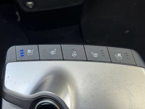 Used 2023 Kia EV6 Wind AWD/4WD image 29