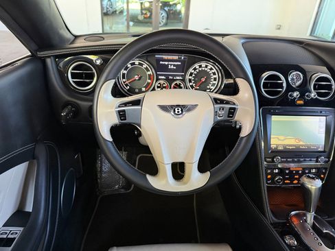 Used 2015 Bentley Continental GT V8 S image 32
