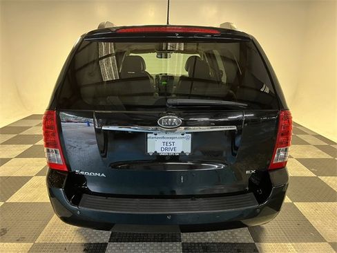 Used 2012 Kia Sedona EX w/ Luxury Pkg image 4