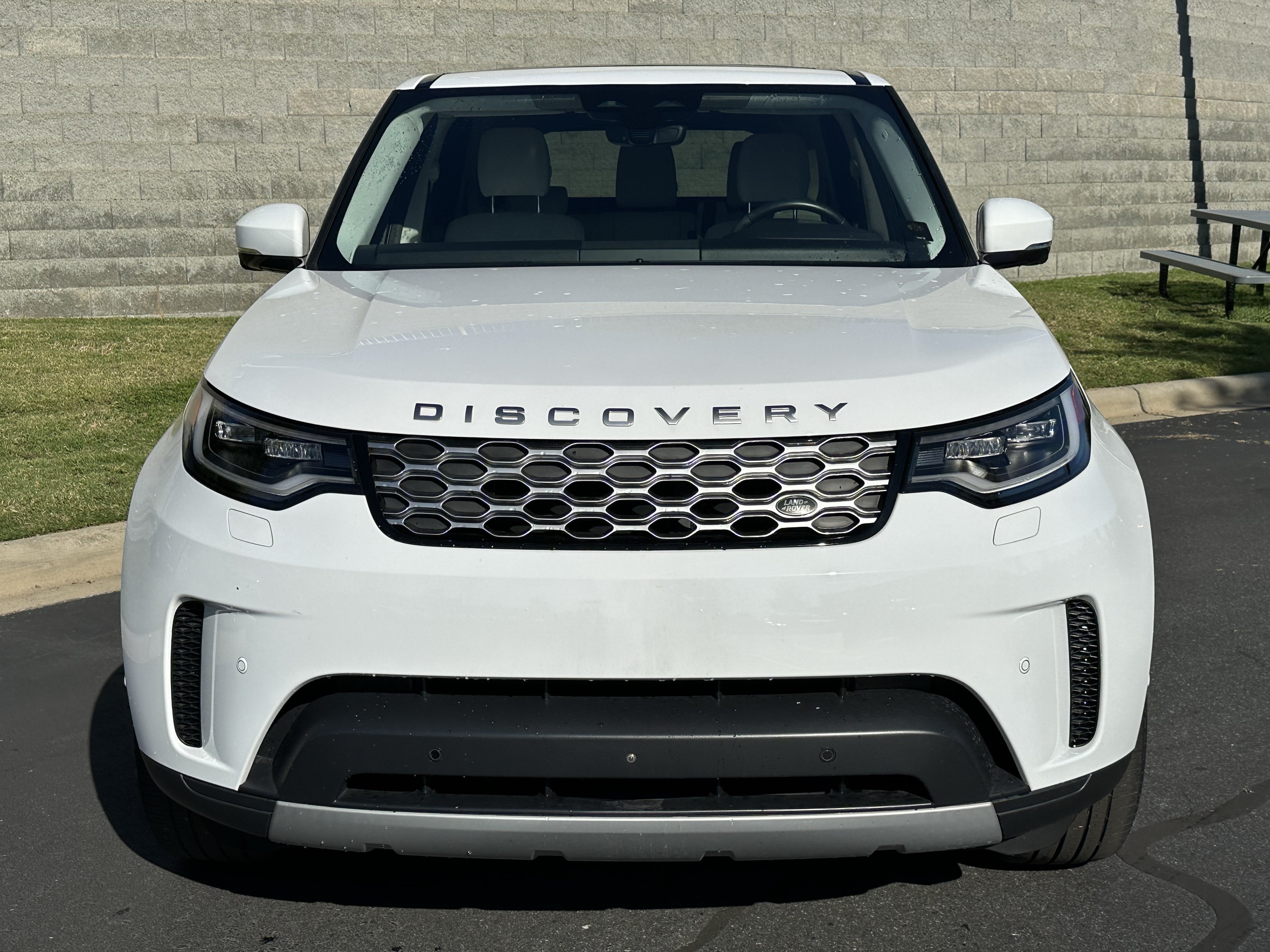 Certified 2023 Land Rover Discovery S AWD/4WD image 10