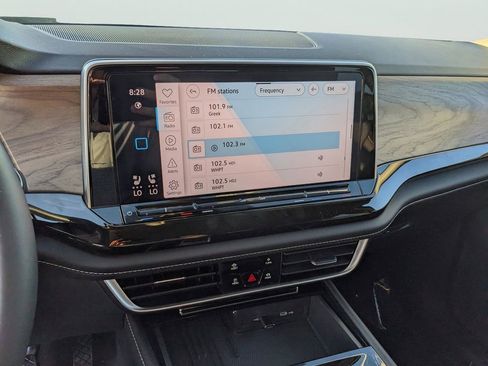 New 2026 Volkswagen Atlas SE FWD image 21