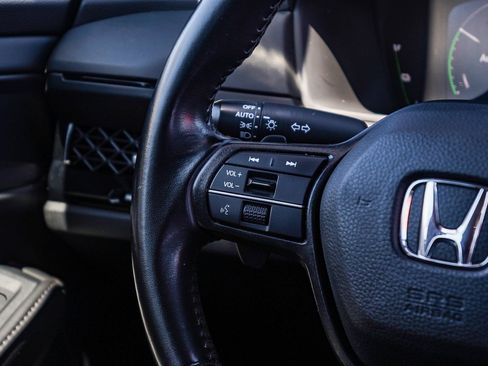 Used 2024 Honda Accord Sport image 17