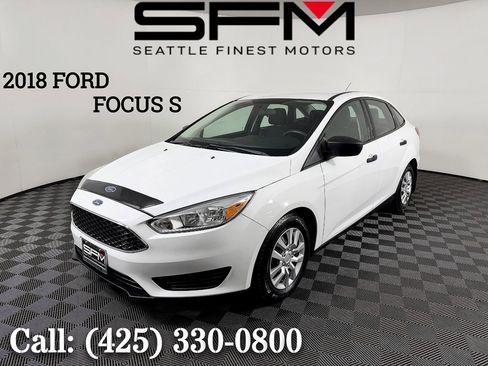 Used 2018 Ford Focus S image 1
