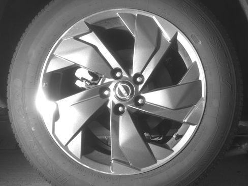 Used 2025 Nissan Rogue SV image 15