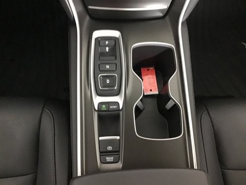 Used 2021 Honda Accord Touring image 12