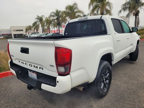Used 2023 Toyota Tacoma SR5 AWD/4WD image 4
