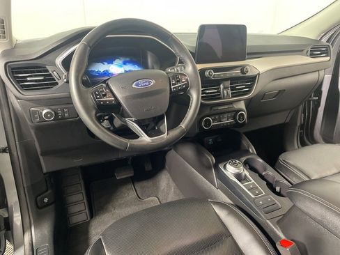 Used 2022 Ford Escape SEL w/ Technology Package AWD/4WD image 8