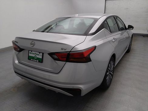Used 2024 Nissan Altima 2.5 SV image 7