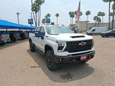 New 2026 Chevrolet Silverado 2500 ZR2 w/ LPO, Dark Essentials Package AWD/4WD image 1