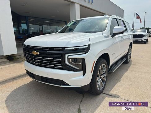 Used 2025 Chevrolet Tahoe High Country w/ Sun And Tow Package AWD/4WD image 1