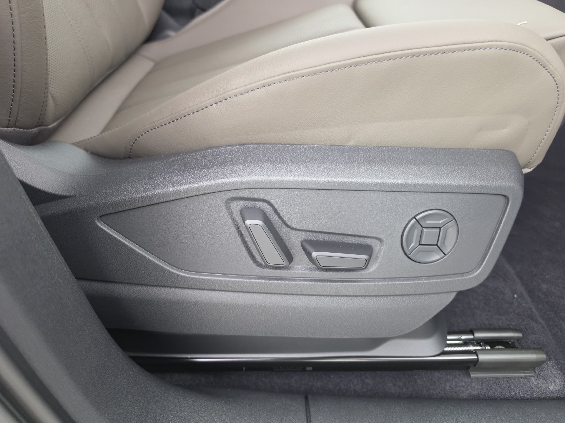 New 2026 Audi Q5 Premium Plus AWD/4WD image 36