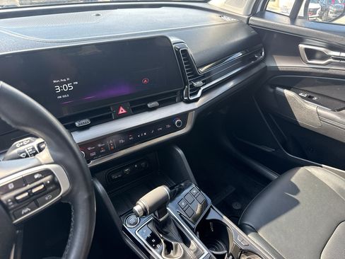 Used 2023 Kia Sportage EX FWD image 21