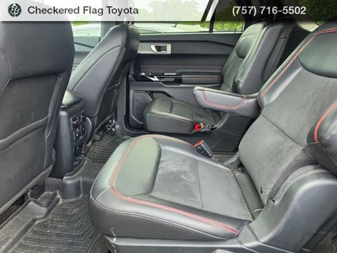Used 2022 Ford Explorer ST-Line AWD/4WD image 17