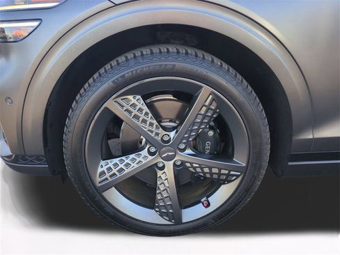 Used 2023 Genesis GV70 3.5T Sport w/ Sport Prestige Package image 11