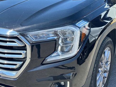 Used 2022 GMC Terrain SLT w/ Tech Package image 10