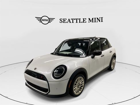 New 2026 MINI Cooper S image 1