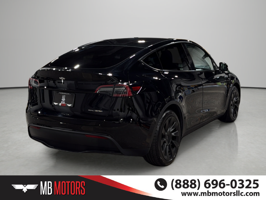 Used 2023 Tesla Model Y Long Range AWD/4WD image 4