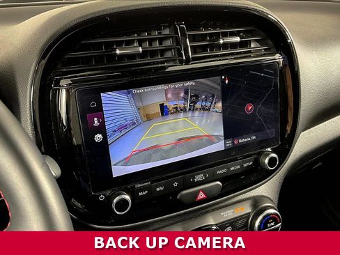Used 2024 Kia Soul GT-Line FWD image 13