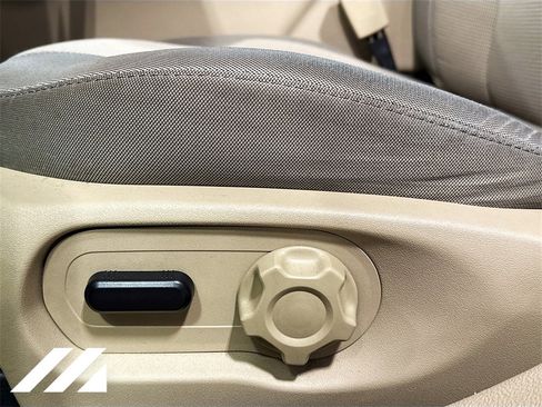 Used 2014 Ford Taurus SEL w/ Equipment Group 201A image 21