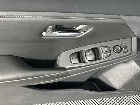 Used 2024 Nissan Sentra SV image 15