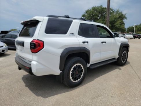 Used 2026 Toyota 4Runner TRD Off-Road Premium AWD/4WD image 5