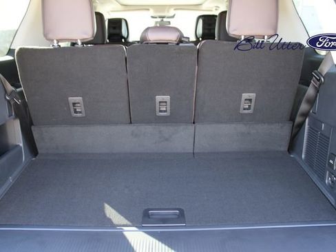 New 2026 Ford Expedition Platinum w/ Platinum Ultimate Package image 6