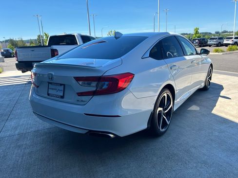 Used 2019 Honda Accord Sport image 5