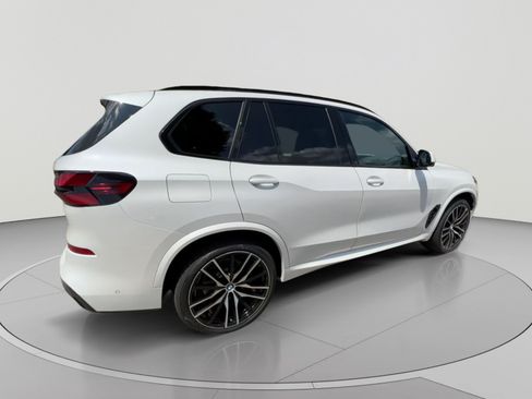 Used 2025 BMW X5 xDrive40i w/ Executive Package AWD/4WD image 9