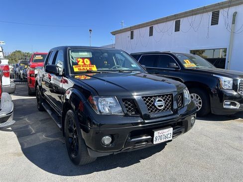Used 2020 Nissan Frontier SV w/ Midnight Edition Floor Mats image 30