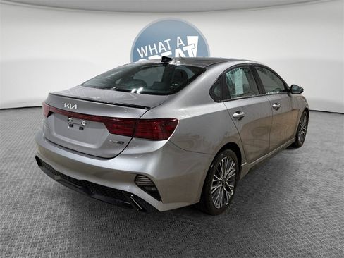 Certified 2023 Kia Forte GT-Line image 3