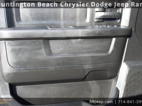 Used 2019 RAM 1500 Express image 10